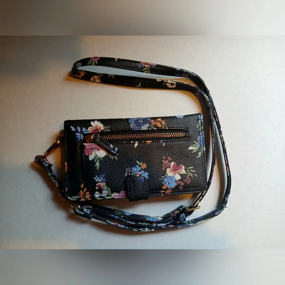 NO BOUNDARIES WOMEN'S MULTICOLORED FLORAL WALLET